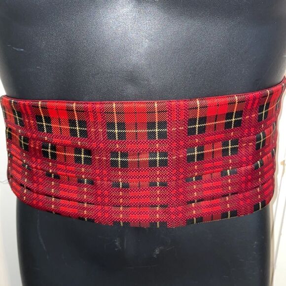 Vintage silk black & red plaid bow tie & cummerbund set - Picture 3 of 6